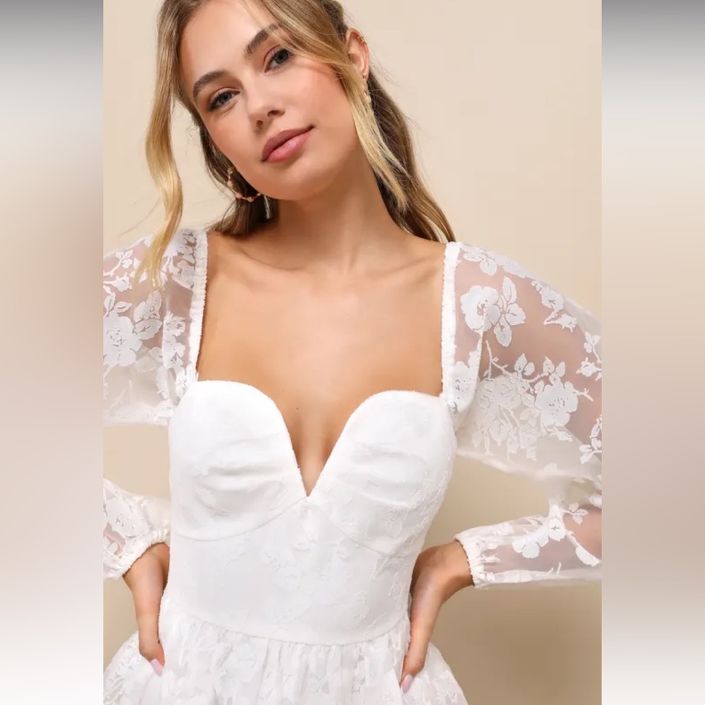 Lulu’s Exceptionally Darling White Burnout Floral Bustier
Mini Dress Medium - Picture 9 of 11